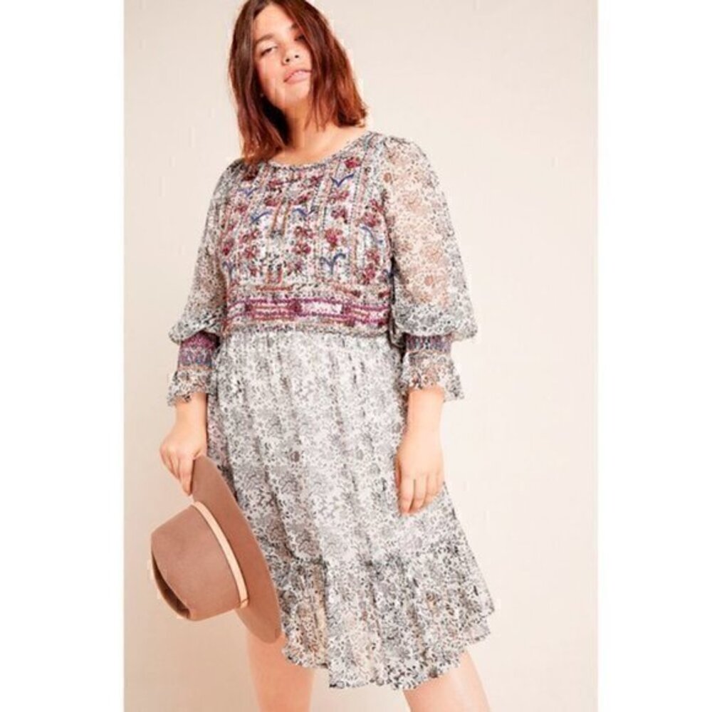 NWT Anthropologie Gisella Beaded Tunic Dress Size 4